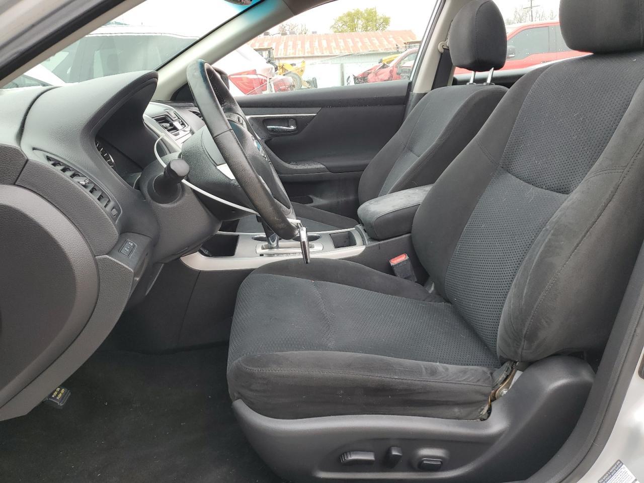 2015 Nissan Altima 2.5 - Image 7