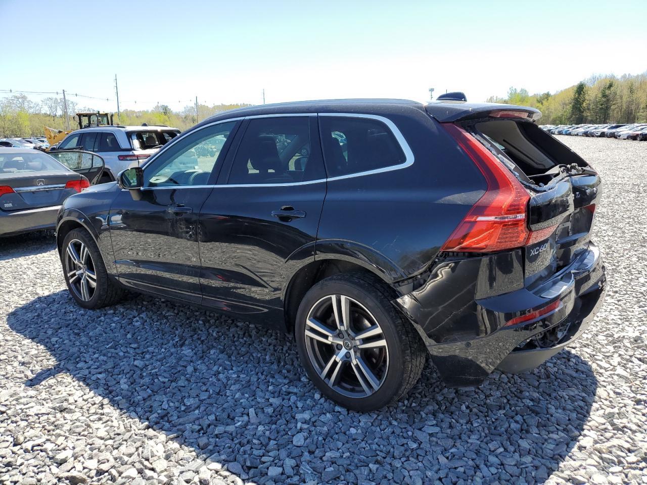 2018 Volvo Xc60 T6 Momentum - Image 2
