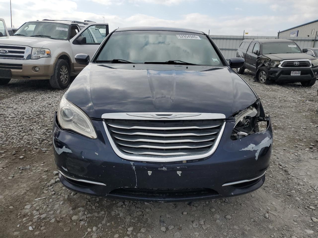 2014 Chrysler 200 Lx - Фото 5