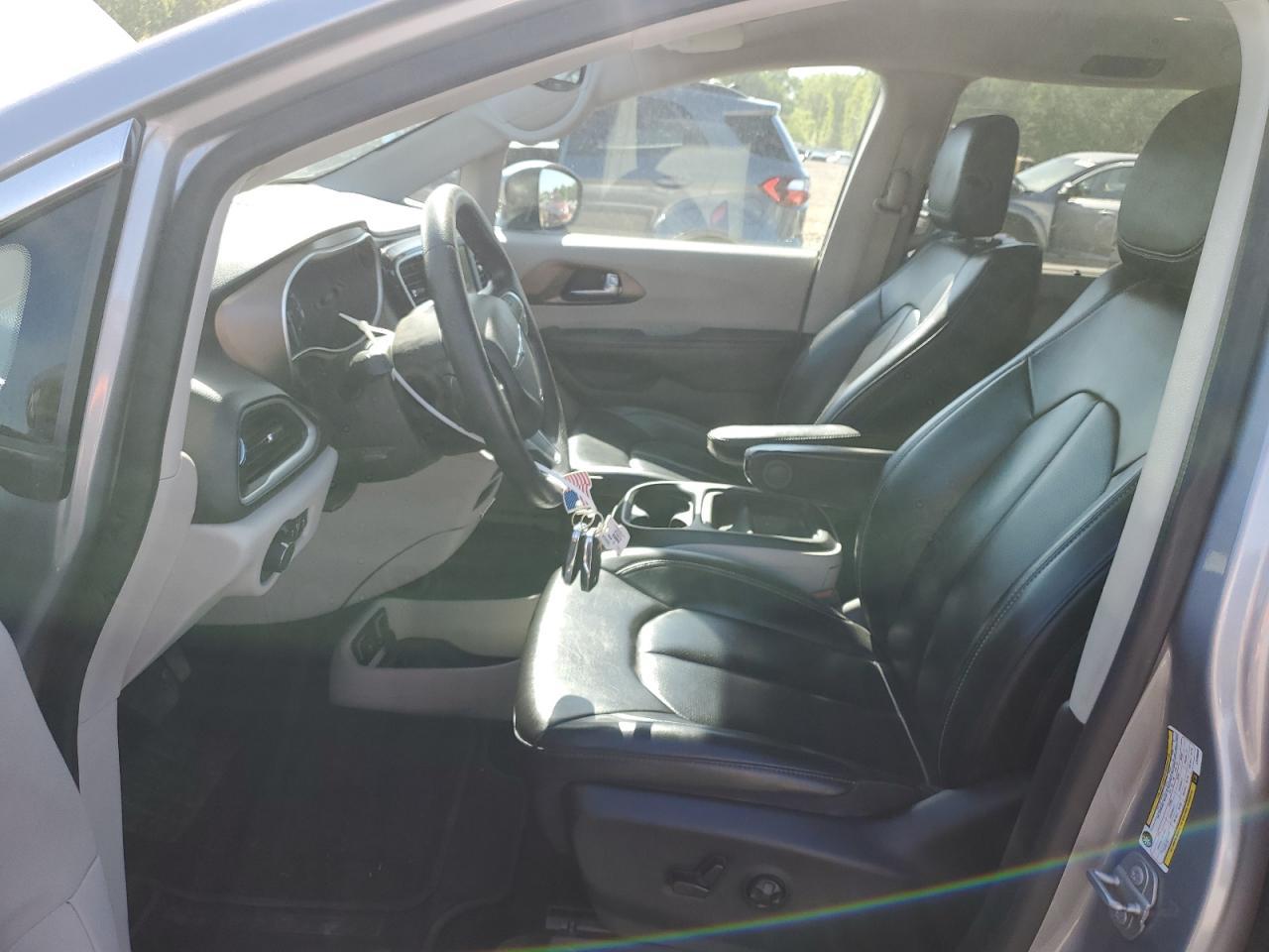 2020 Chrysler Voyager Lxi - Image 7