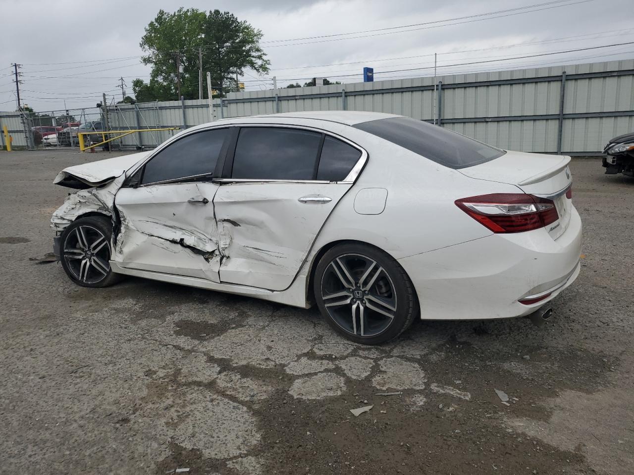 2016 Honda Accord Sport - Фото 2