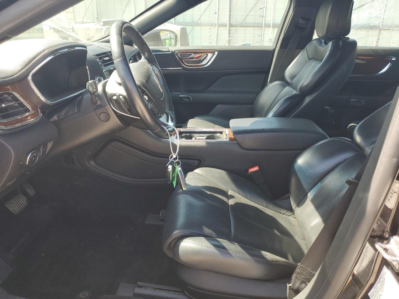2019 Lincoln Continental Select - Фото 7