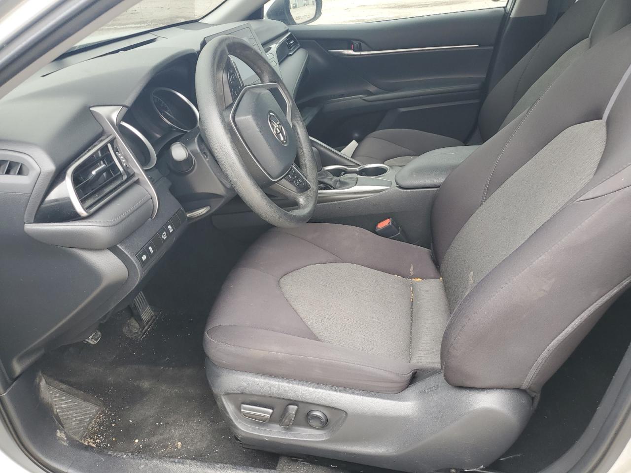 2021 Toyota Camry Le - Image 7