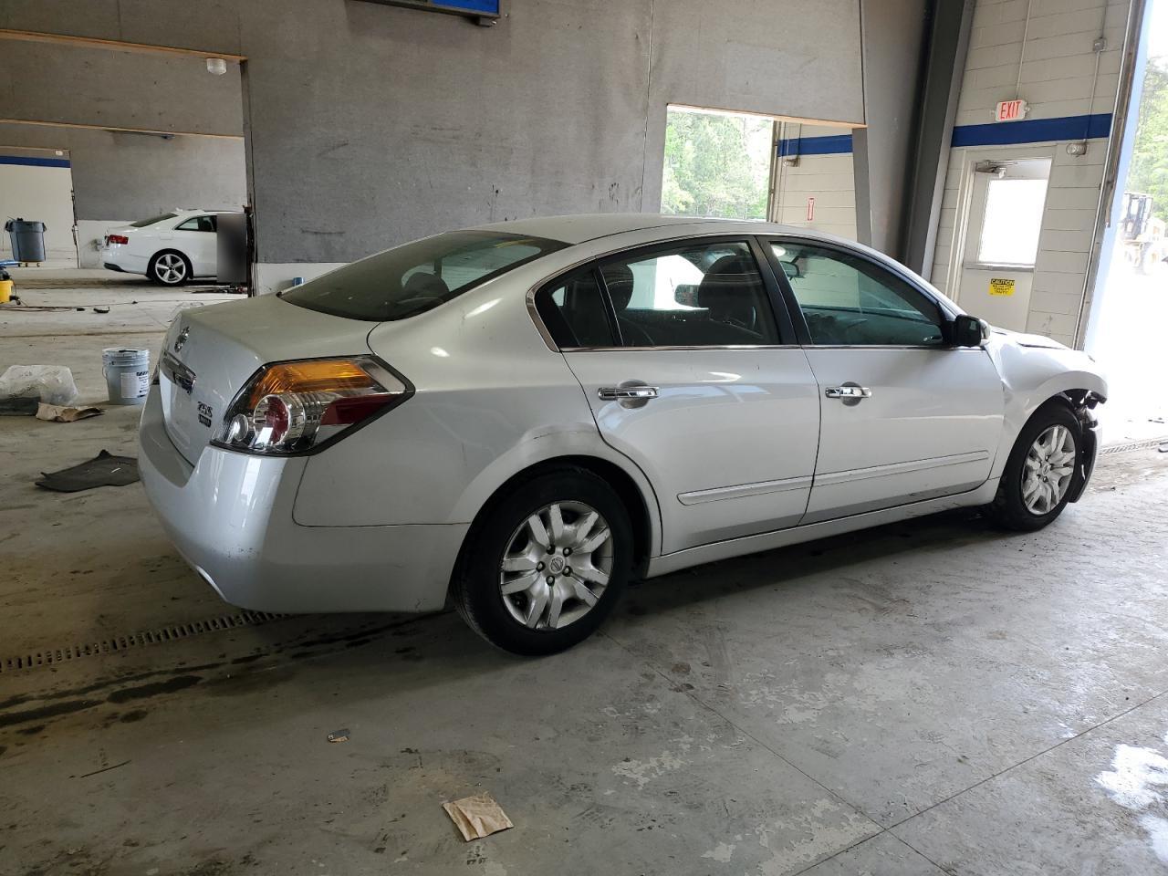 2012 Nissan Altima Base - Фото 3