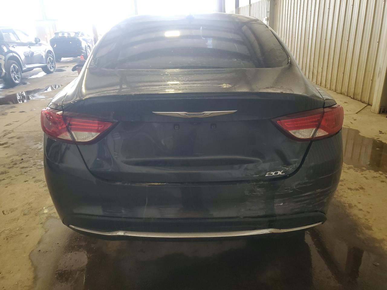 2017 Chrysler 200 Limited - Фото 6
