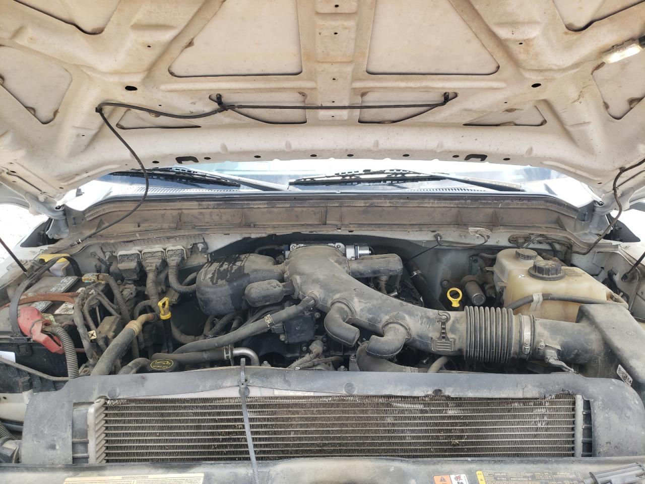 2015 Ford F450 Super Duty Bucket Truck - Image 7