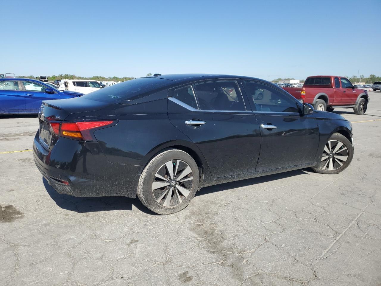 2020 Nissan Altima Sl - Фото 3