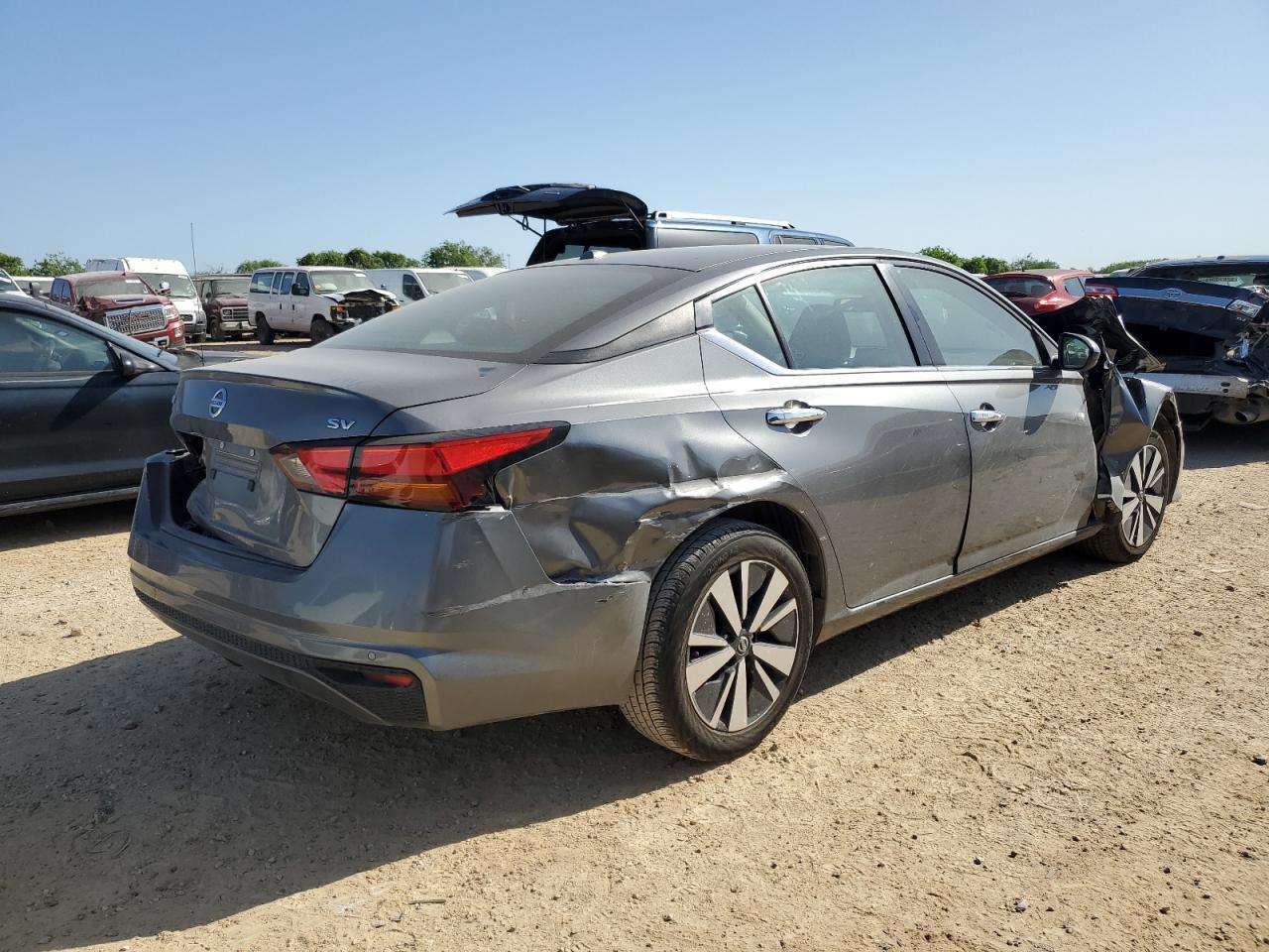 2022 Nissan Altima Sv - Фото 3