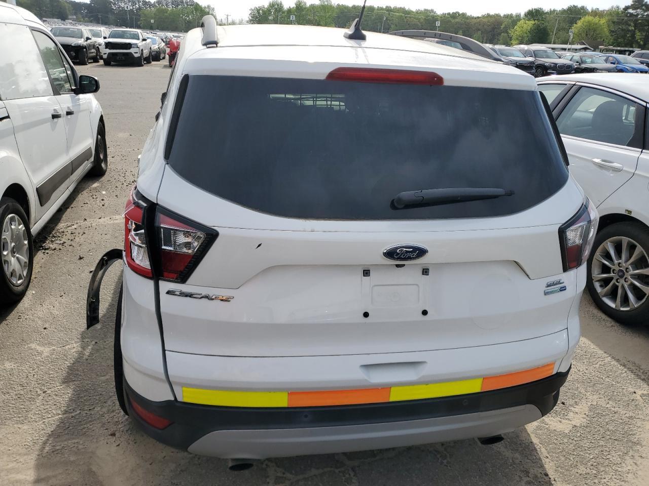 2018 Ford Escape Sel - Image 6