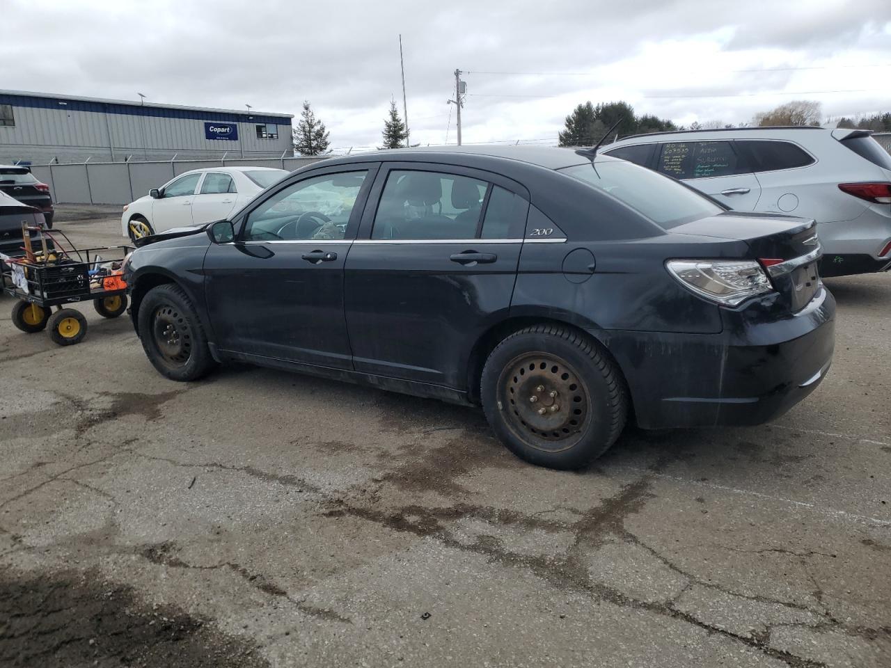 2013 Chrysler 200 Lx - Фото 2