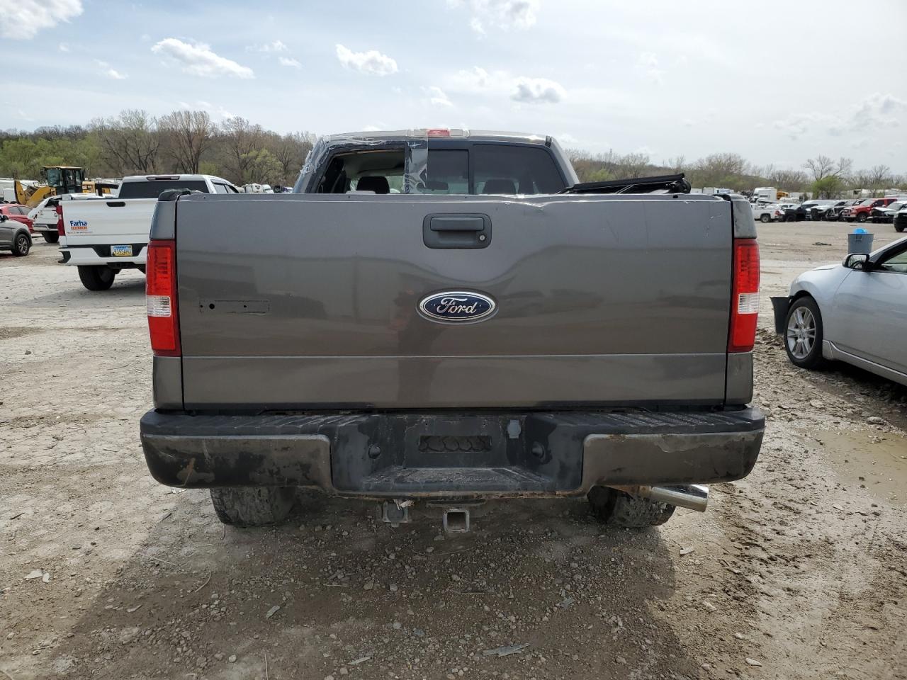 2005 Ford F150 - Image 6