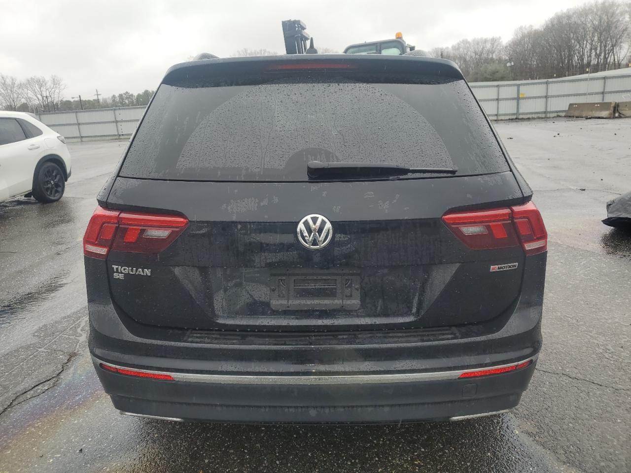 2021 Volkswagen Tiguan Se - Фото 6
