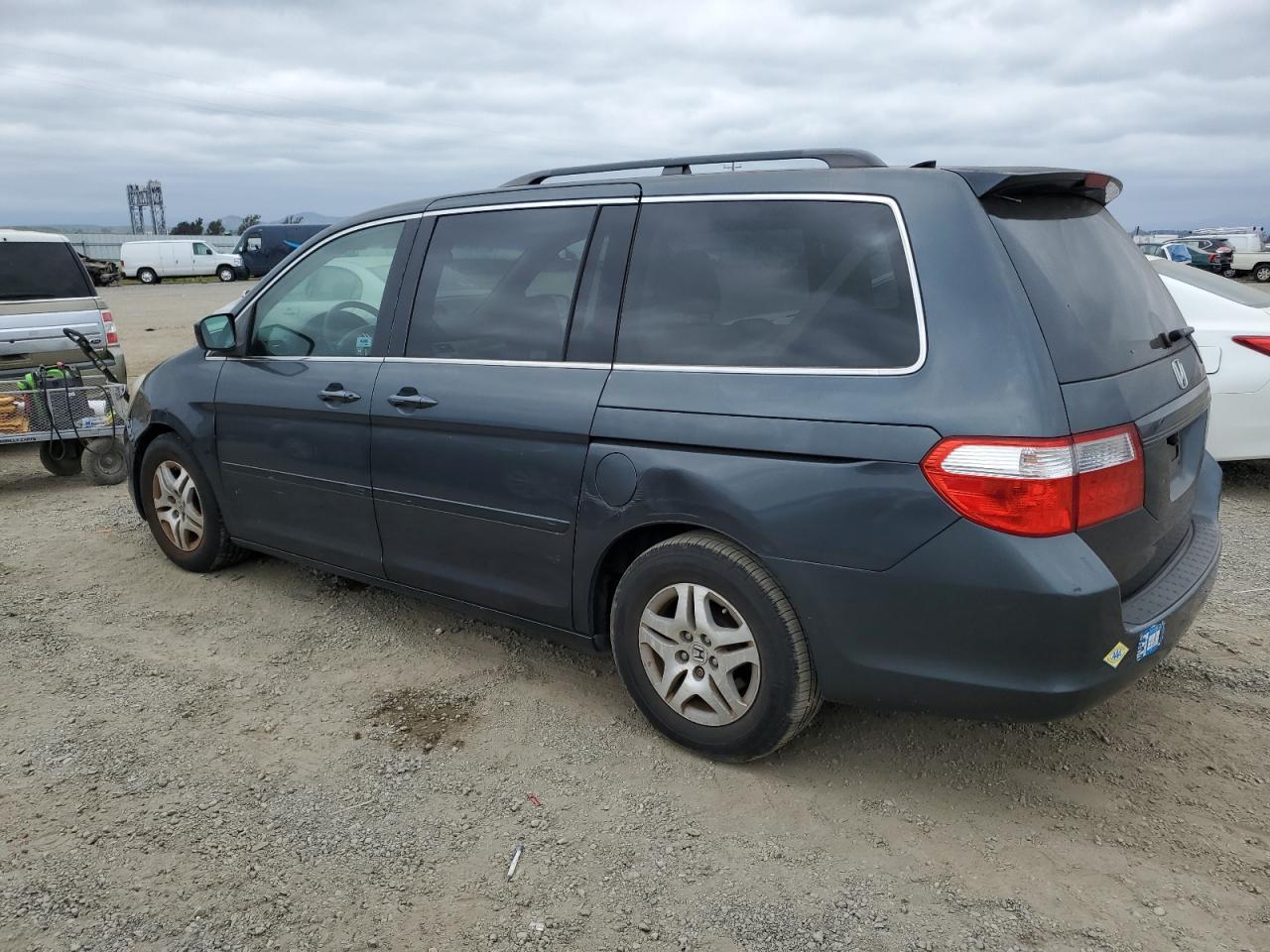 2005 Honda Odyssey Ex - Image 2