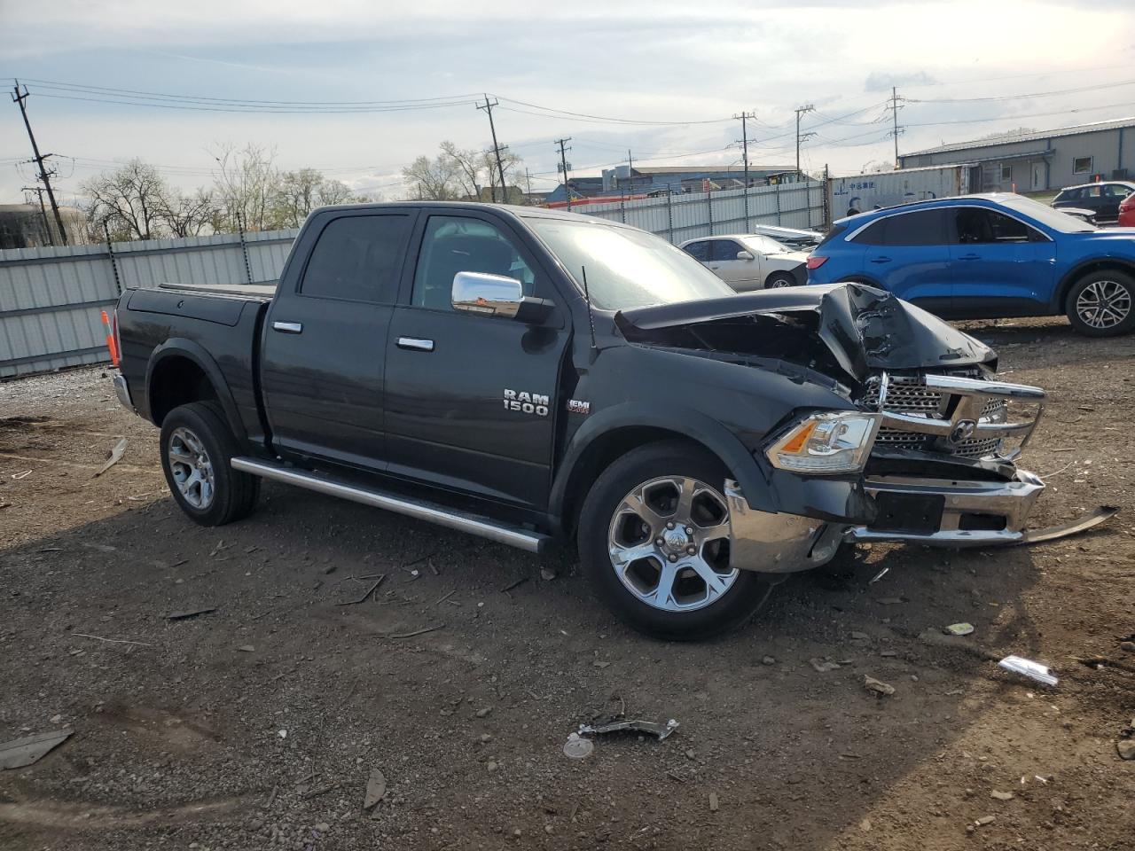 2017 Ram 1500 Laramie - Image 4