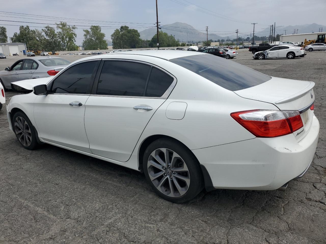 2013 Honda Accord Sport - Фото 2