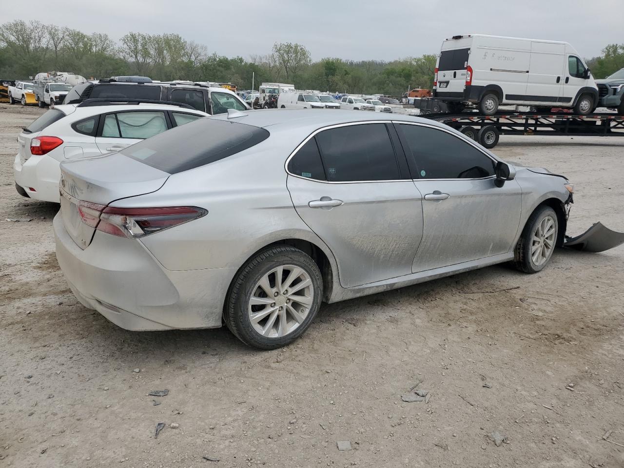 2021 Toyota Camry Le - Image 3