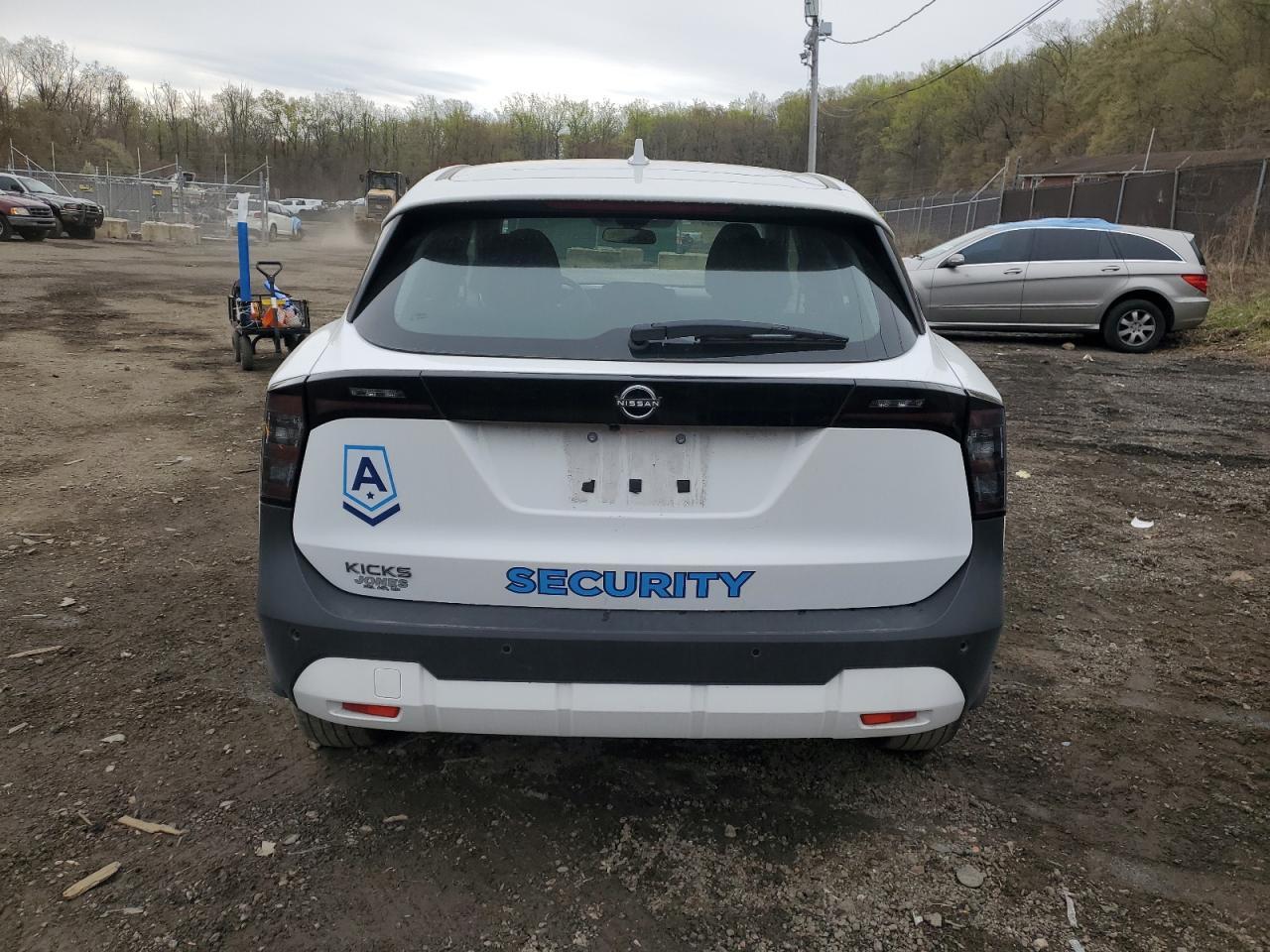 2025 Nissan Kicks S - Фото 6