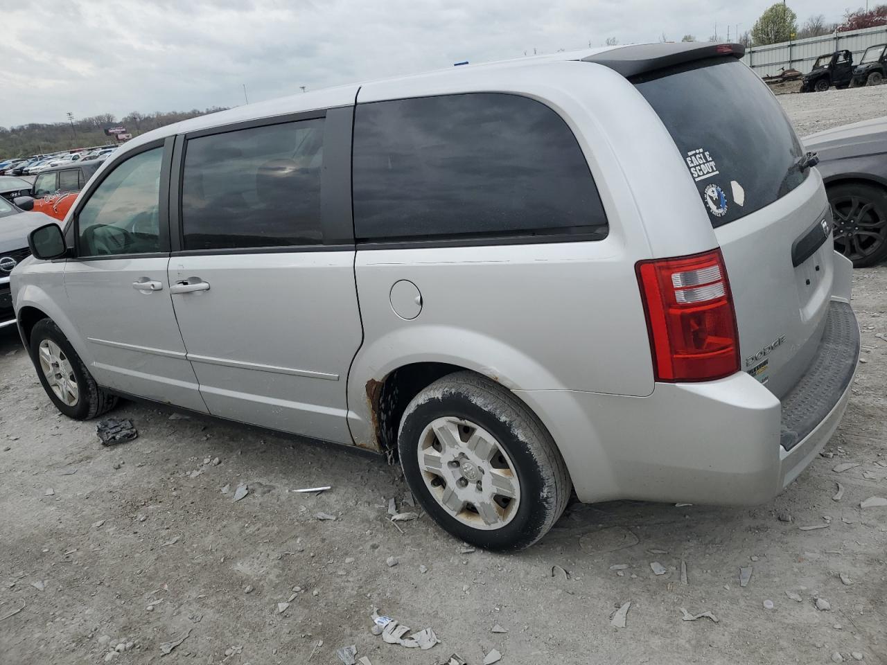 2010 Dodge Grand Caravan Se - Image 2