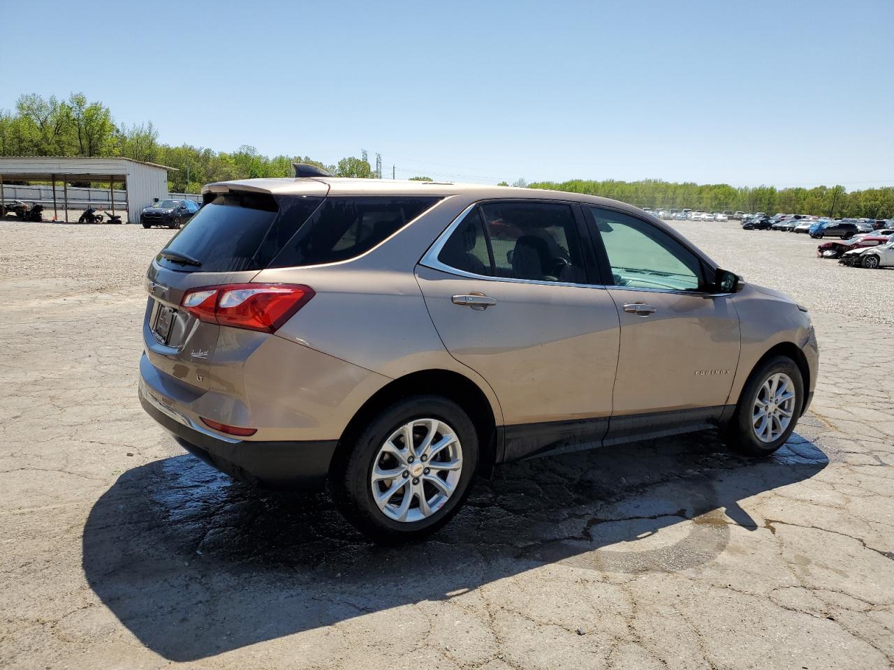 2018 Chevrolet Equinox Lt - Image 3