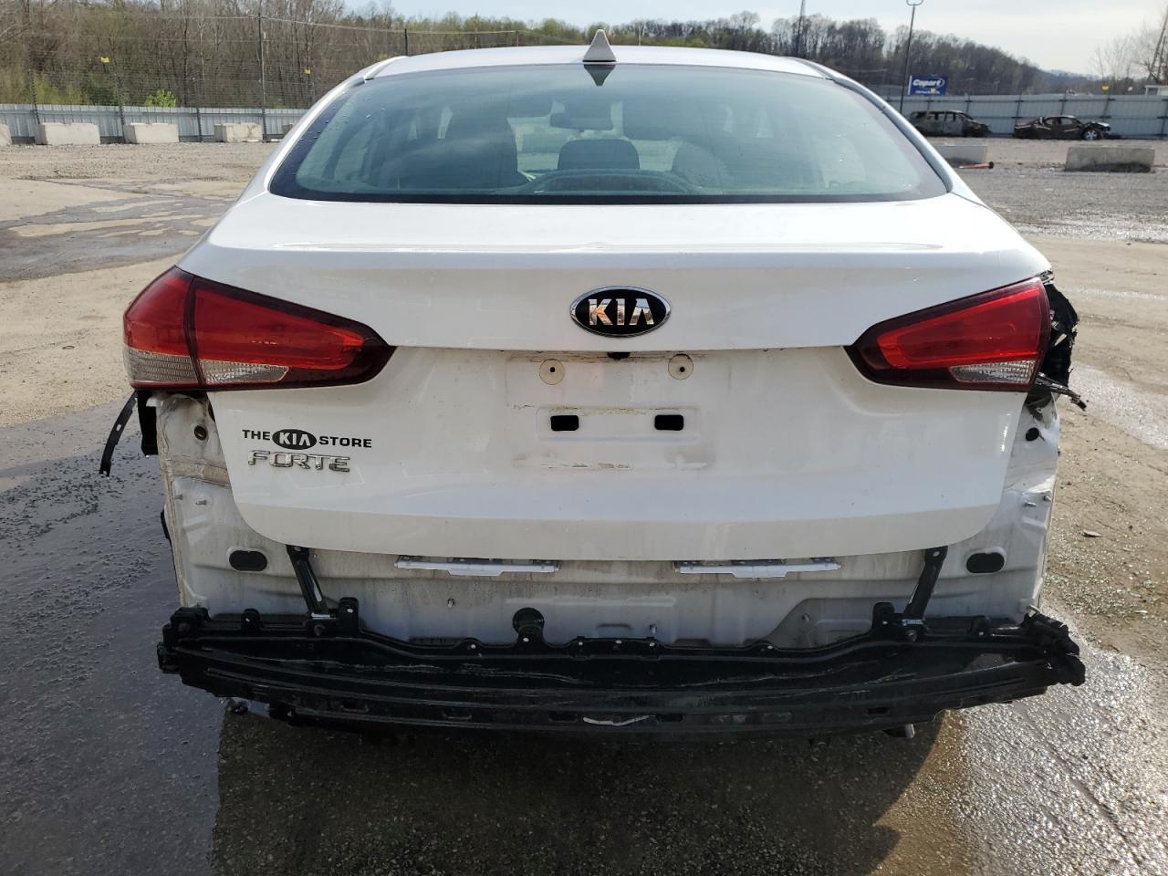 2018 Kia Forte Lx - Image 6