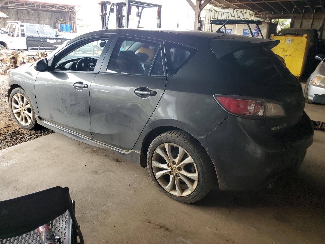 2011 Mazda 3 S - Image 2