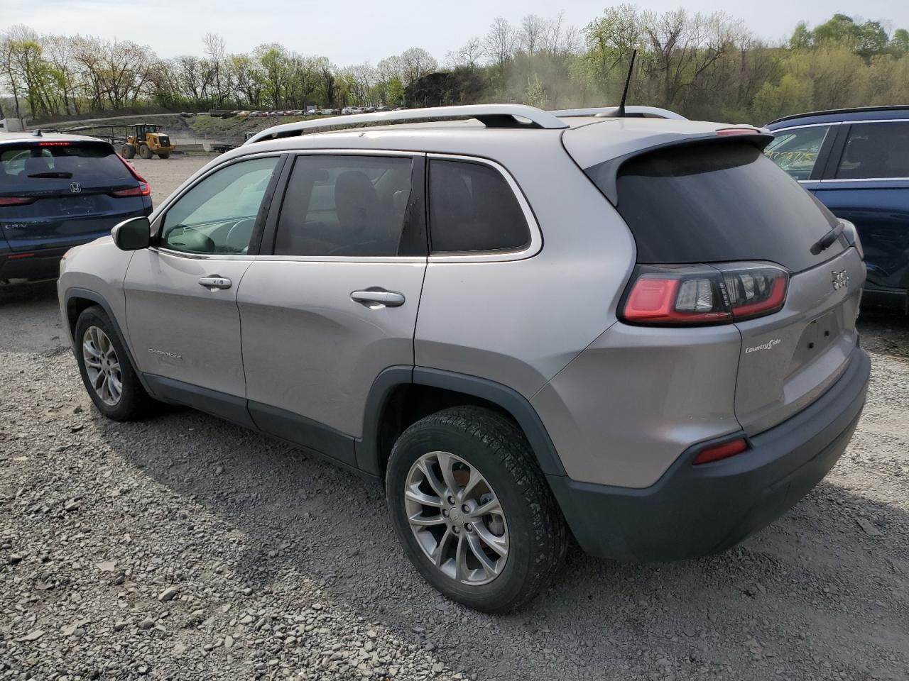 2019 Jeep Cherokee Latitude Plus - Фото 2