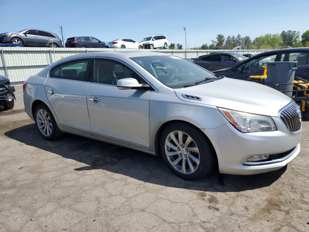 2015 Buick Lacrosse - Image 4