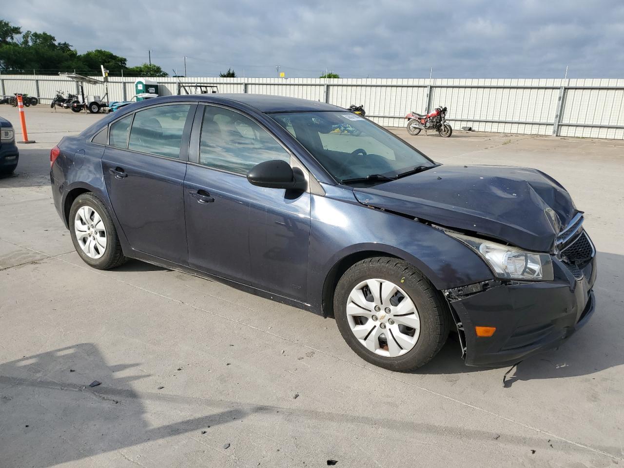 2014 Chevrolet Cruze Ls - Фото 4