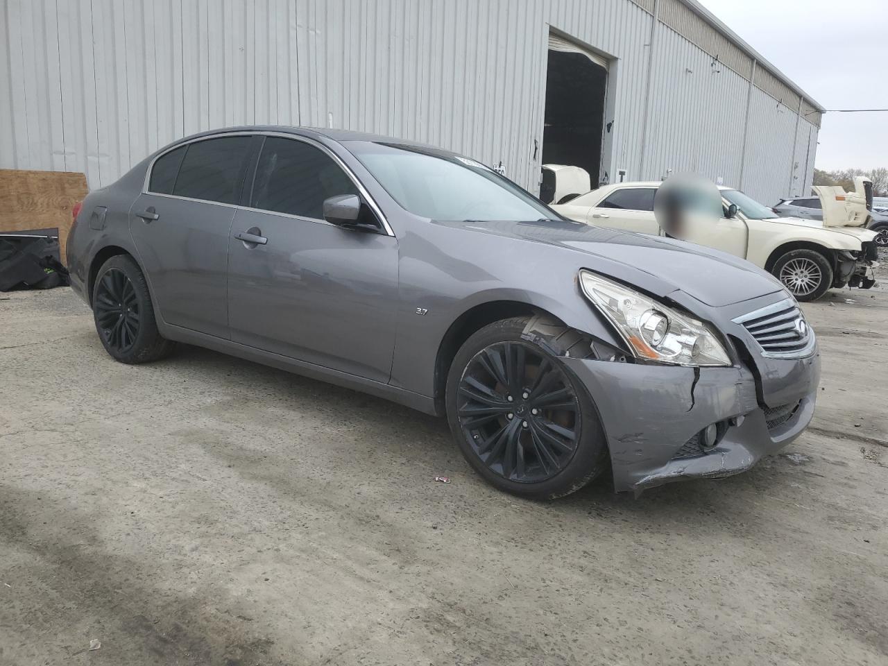 2015 Infiniti Q40 - Фото 4