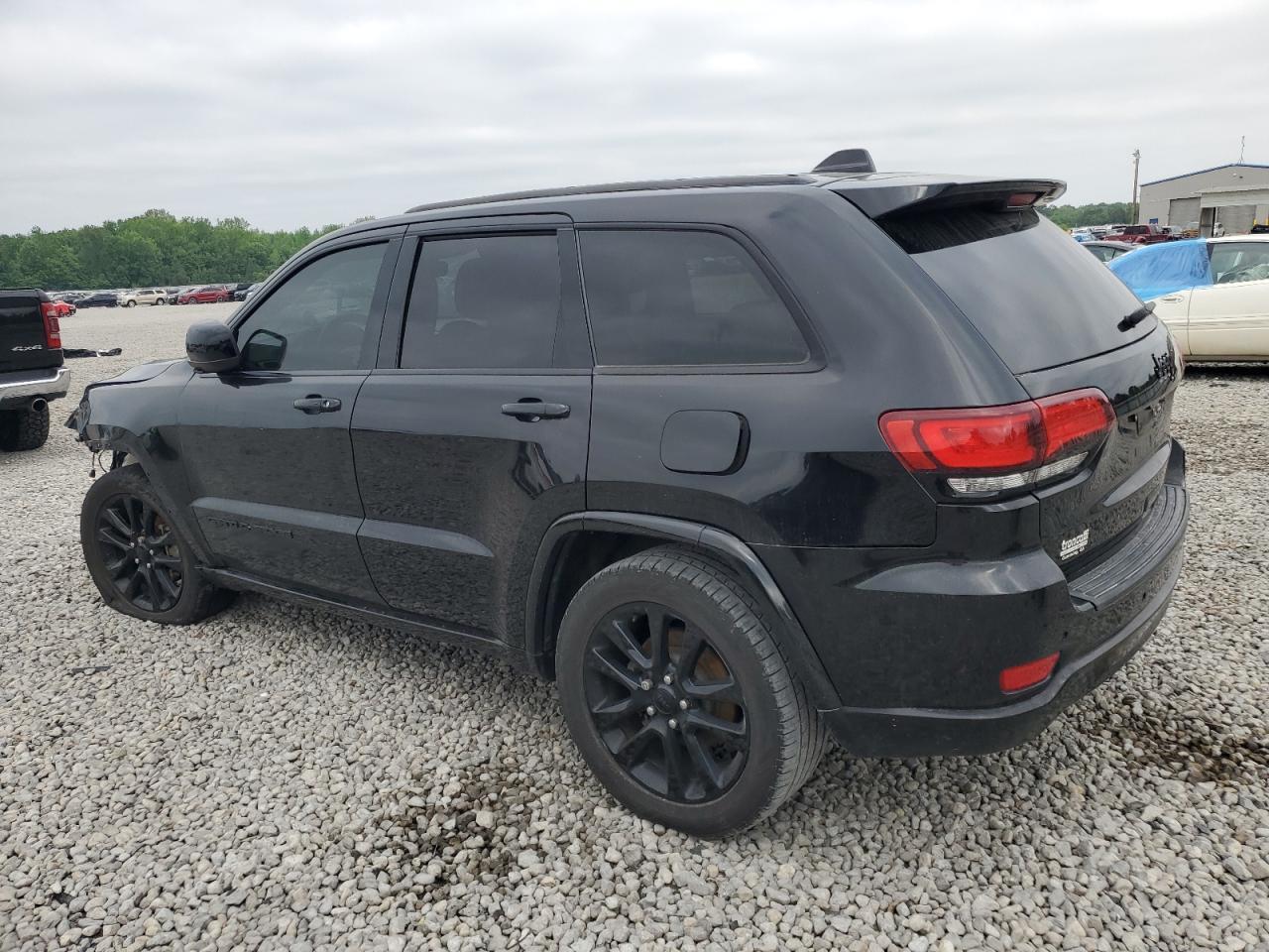 2018 Jeep Grand Cherokee Laredo - Фото 2