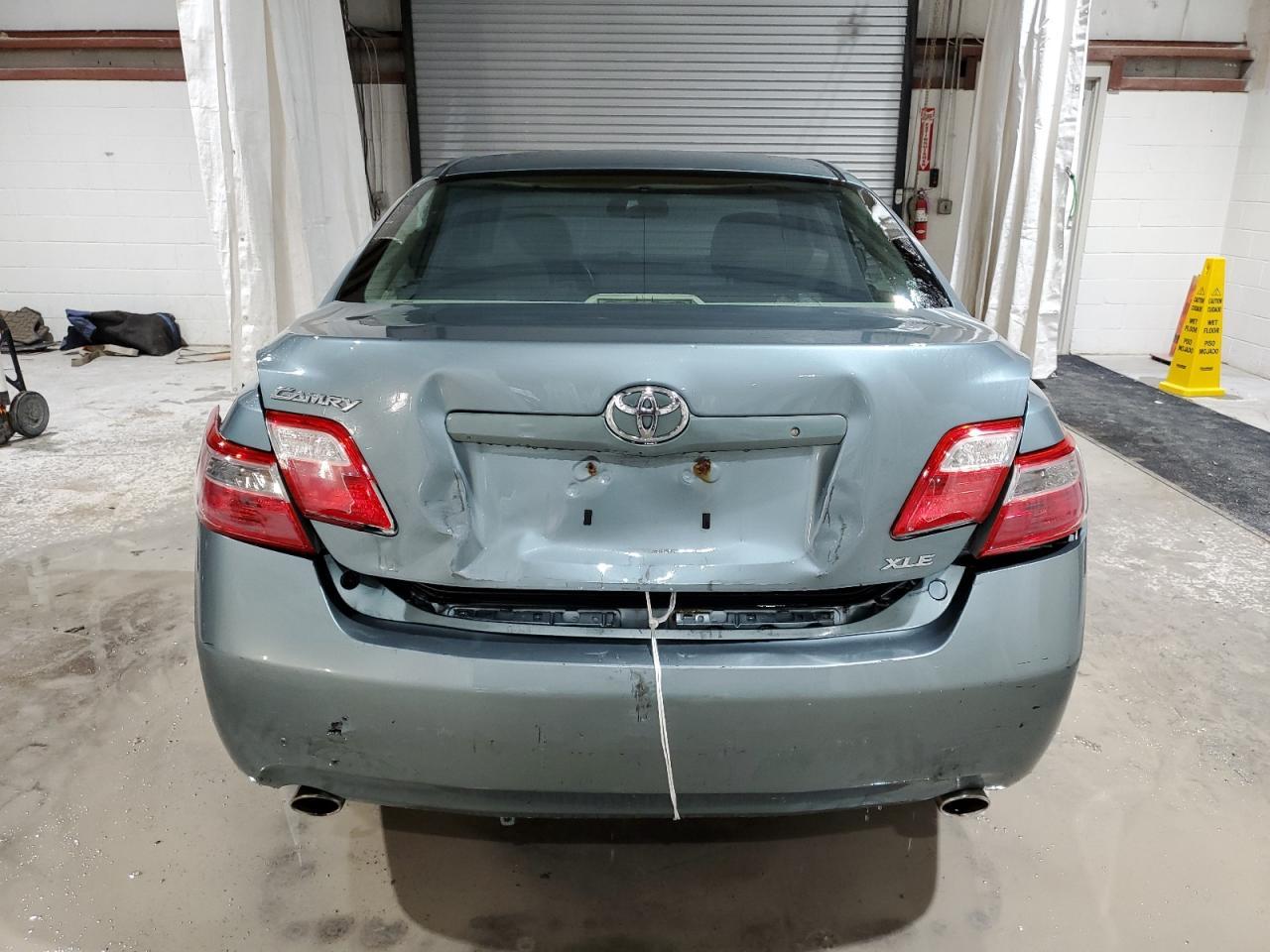 2008 Toyota Camry Le - Фото 6