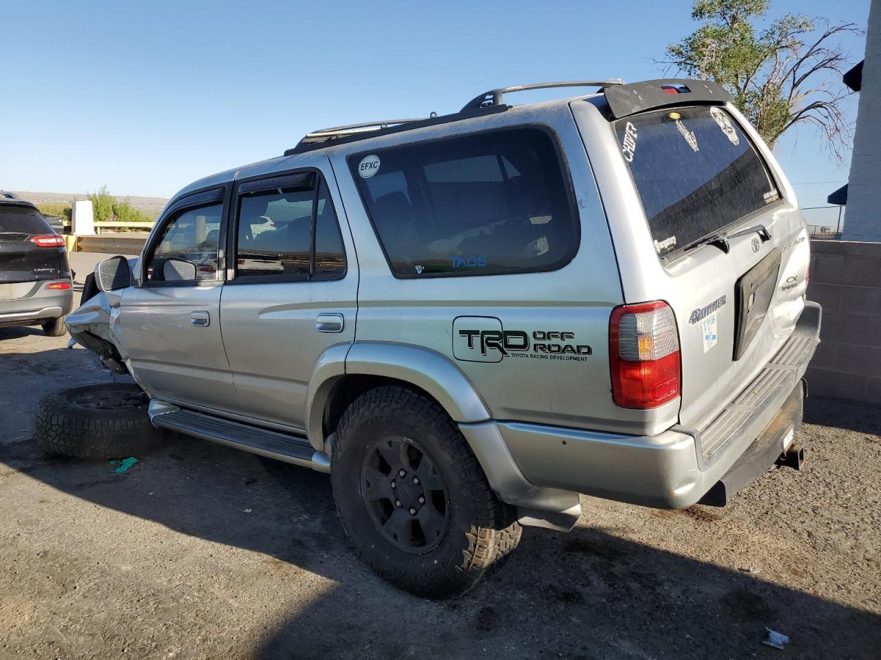 2000 Toyota 4Runner Sr5 - Image 2
