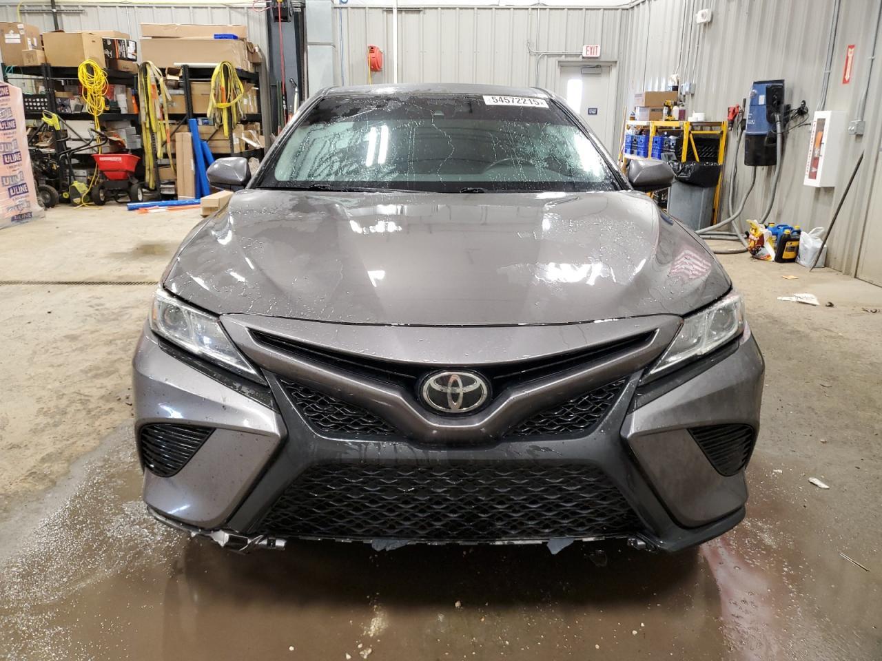 2018 Toyota Camry L - Image 5