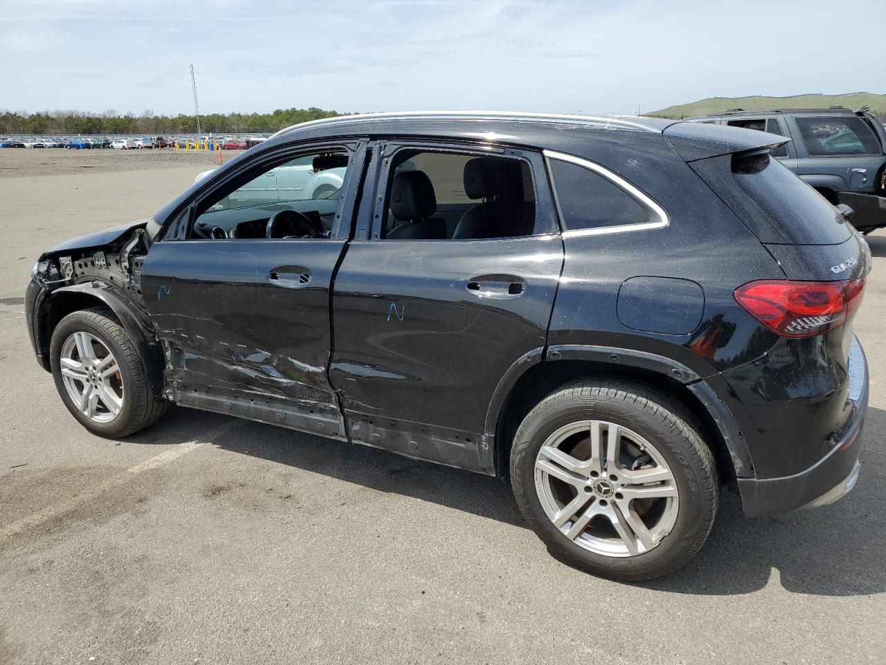 2021 Mercedes-Benz Gla 250 4Matic - Image 3