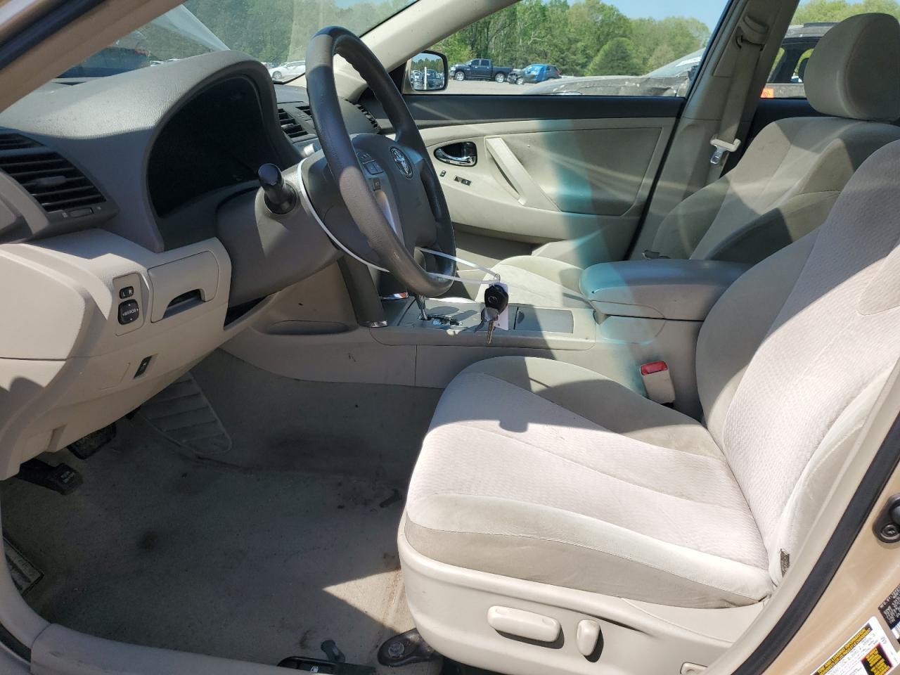 2010 Toyota Camry Base - Фото 7