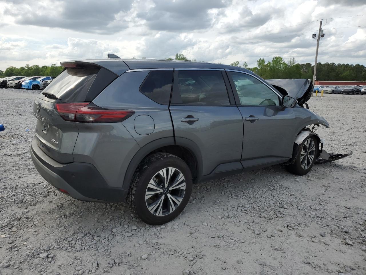 2023 Nissan Rogue Sv - Image 3