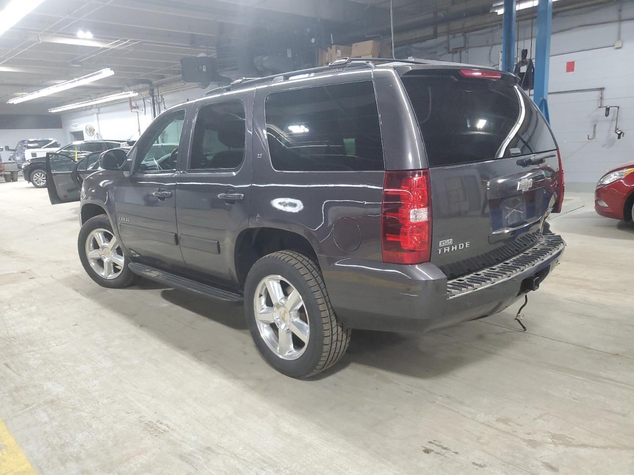 2011 Chevrolet Tahoe K1500 Lt - Фото 2