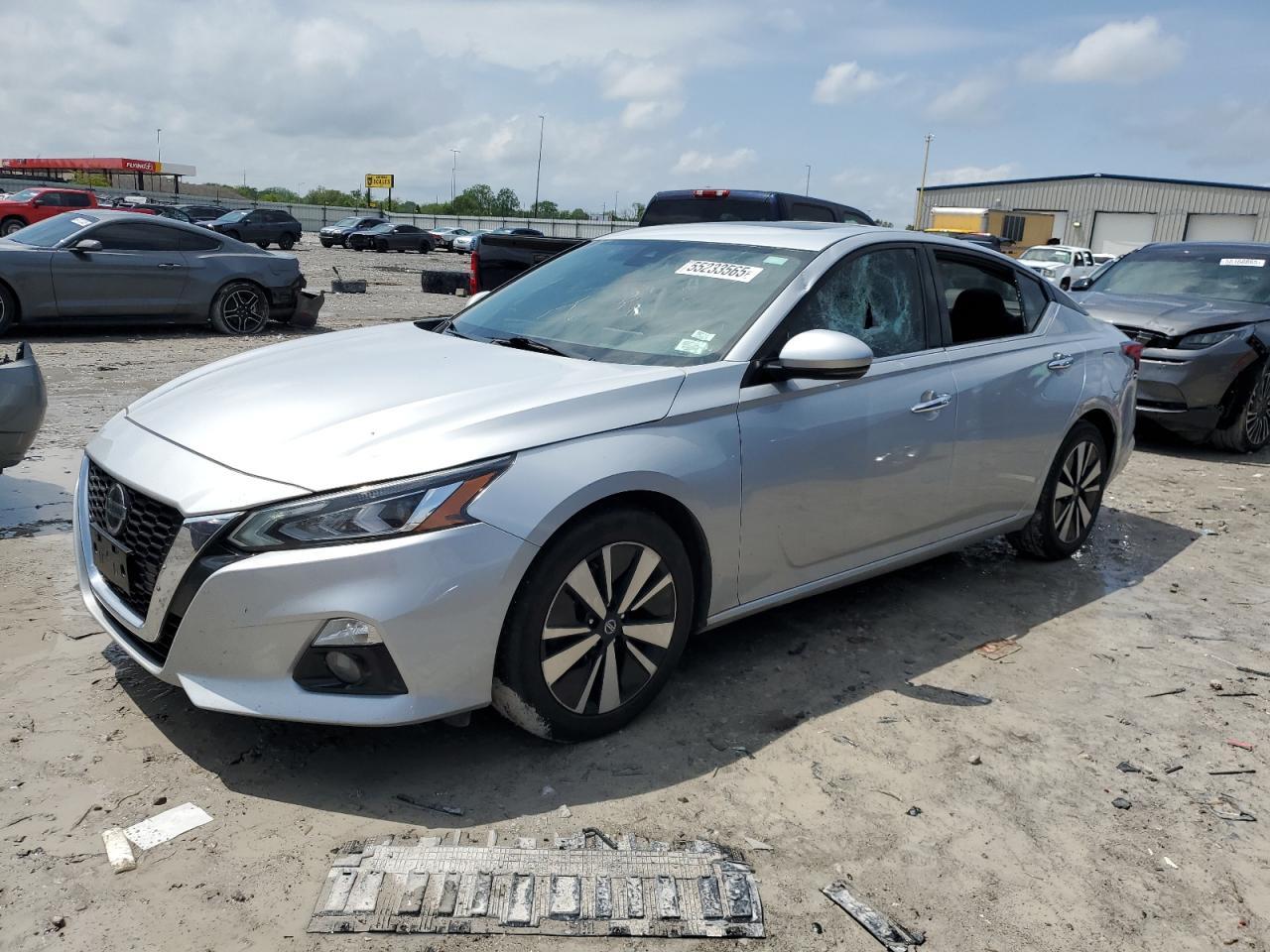 2020 Nissan Altima Sv