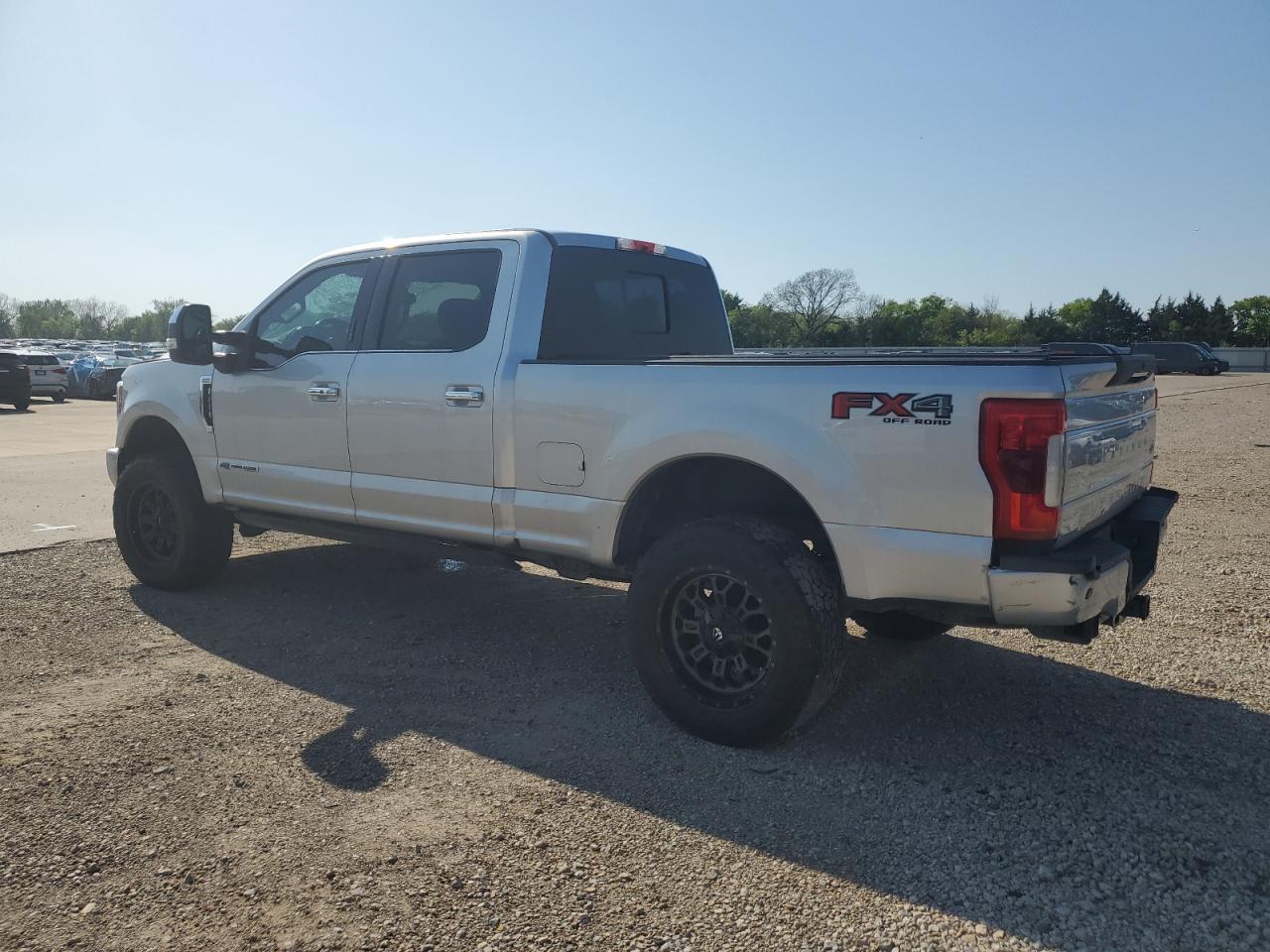 2018 Ford F250 Super Duty - Фото 2