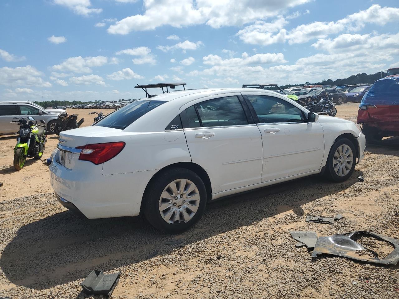 2012 Chrysler 200 Lx - Image 3