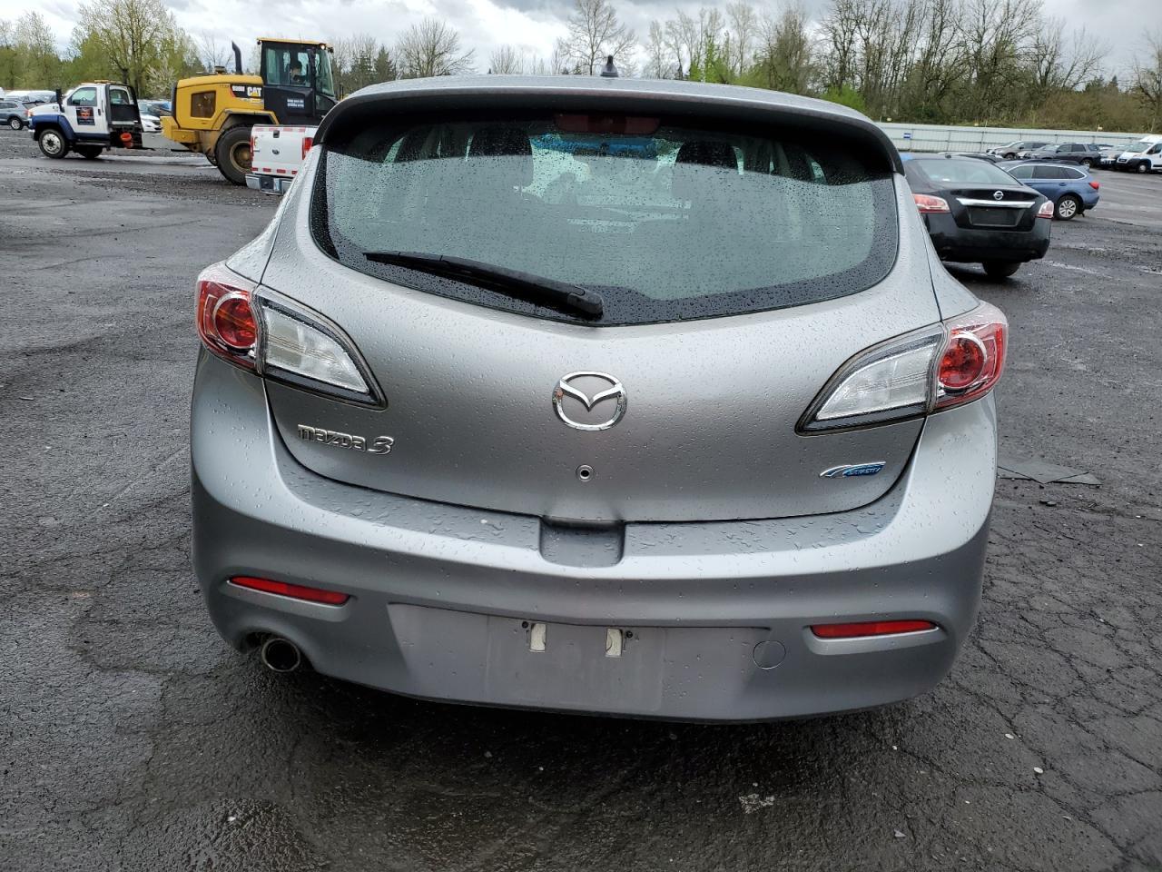 2012 Mazda 3 I - Image 6