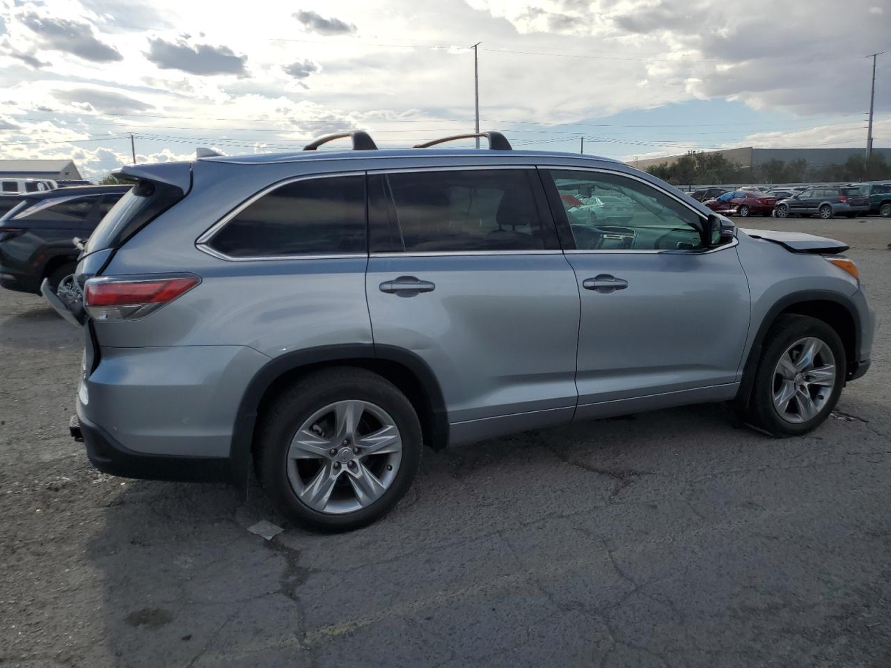 2015 Toyota Highlander Limited - Image 3