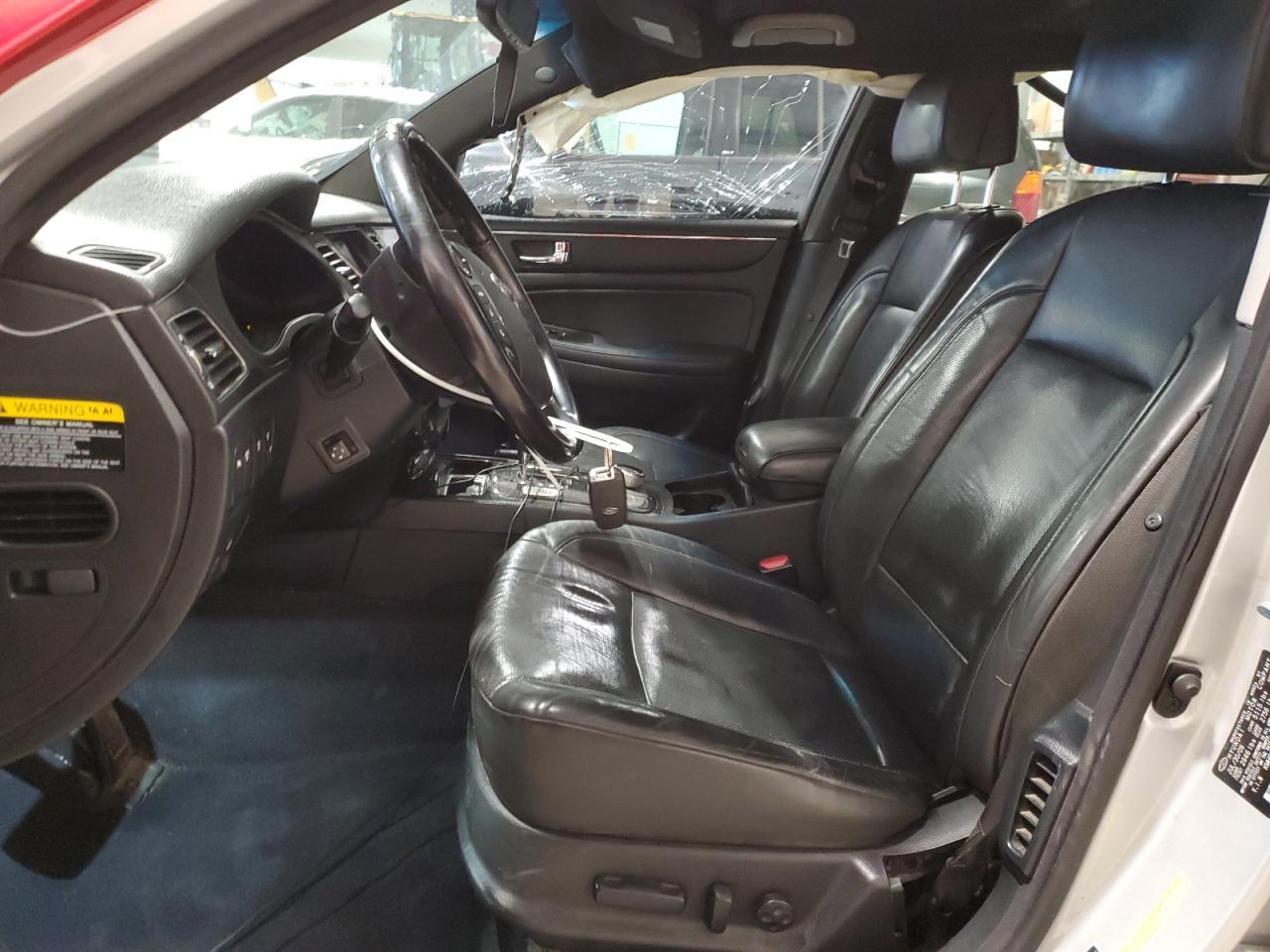 2010 Hyundai Genesis - Image 7