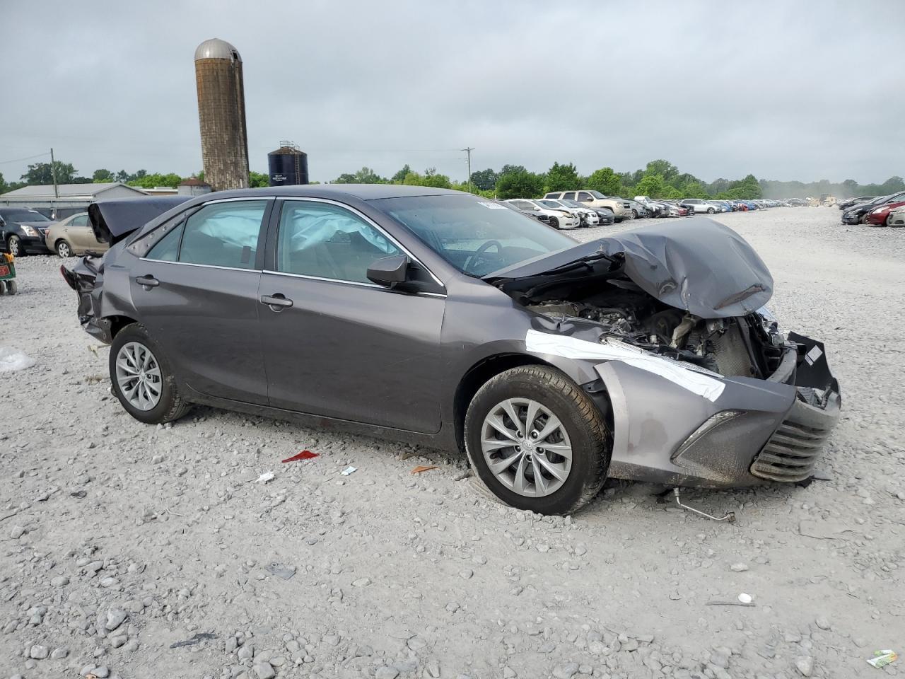 2016 Toyota Camry Le - Фото 4