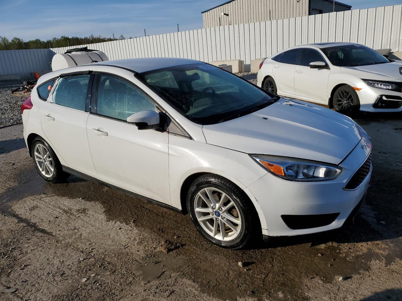 2017 Ford Focus Se - Фото 4