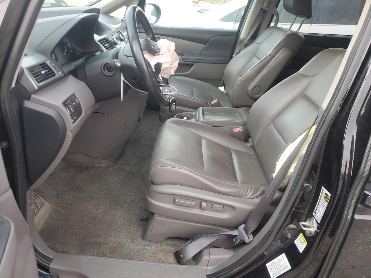 2015 Honda Odyssey Touring - Image 7