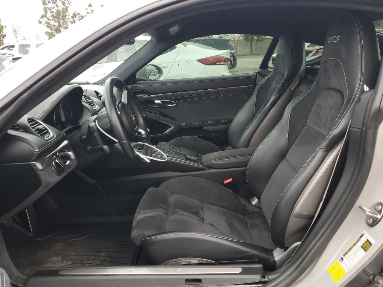 2019 Porsche Cayman S - Image 7