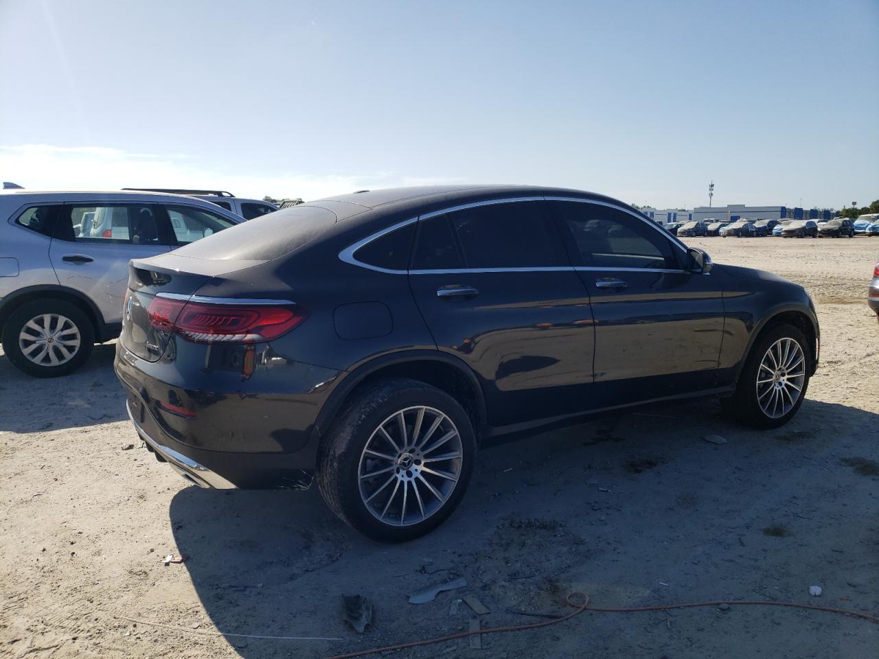 2020 Mercedes-Benz Glc Coupe 300 4Matic - Фото 3