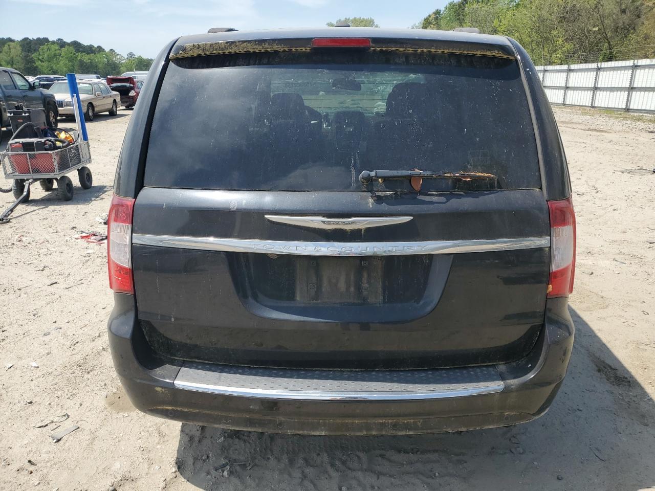 2016 Chrysler Town & Country Touring L - Фото 6