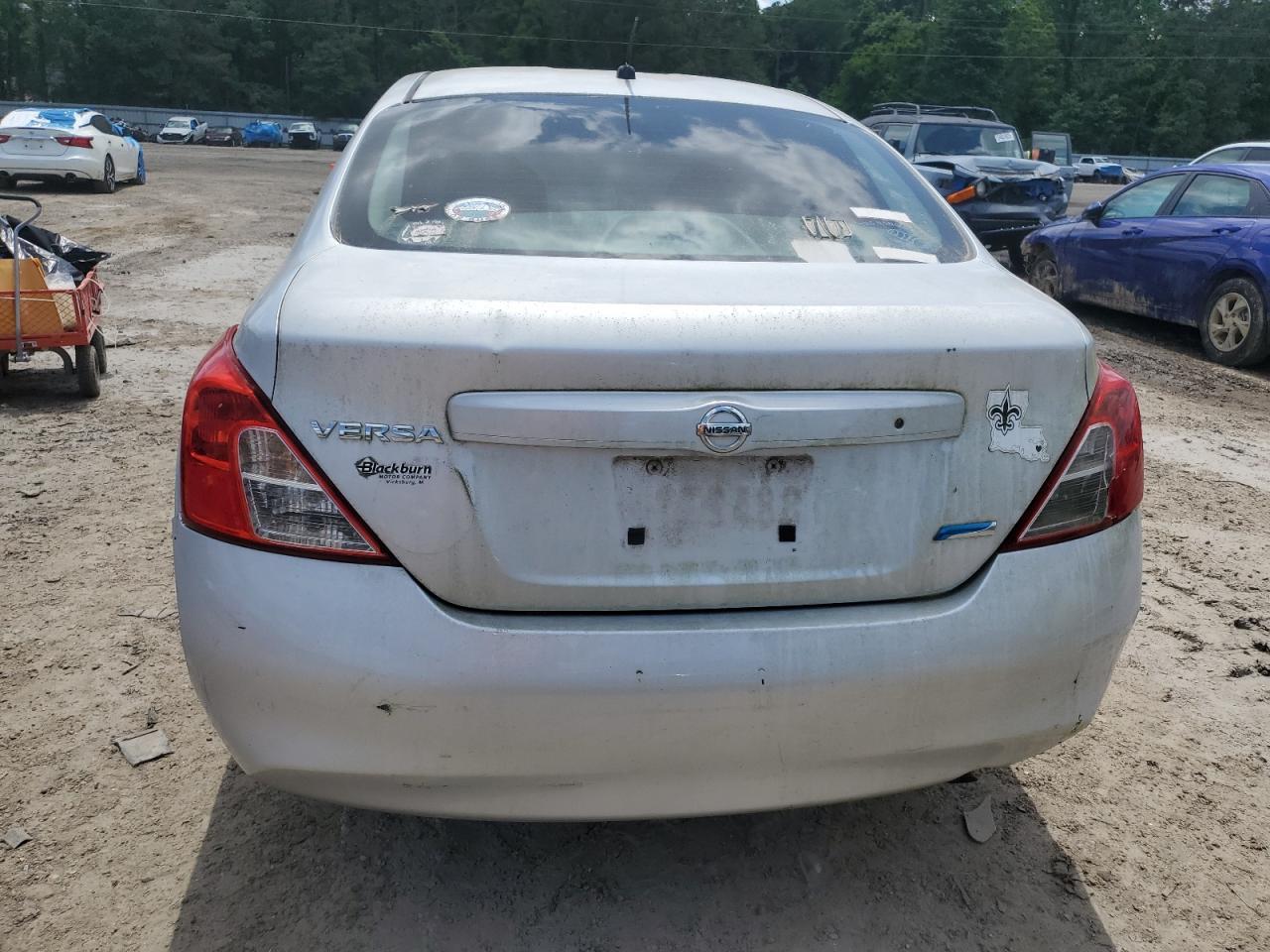 2012 Nissan Versa S - Фото 6